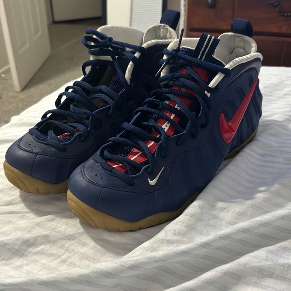 Nike Air Foamposite
Pro USA 2020 Size 11.5 Mens